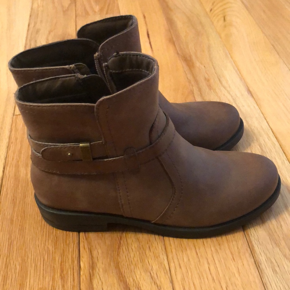 Adorable boots